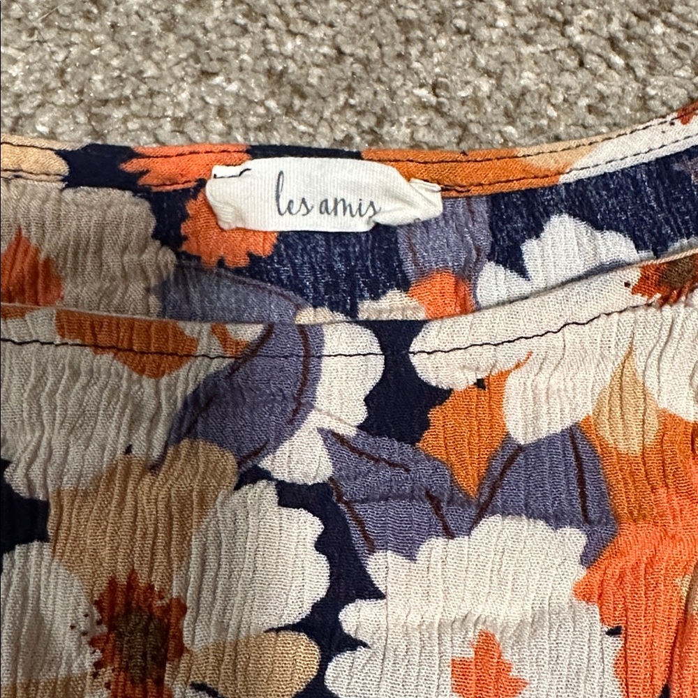 Floral Ruffle Sleeve Top - Picture 2 of 3